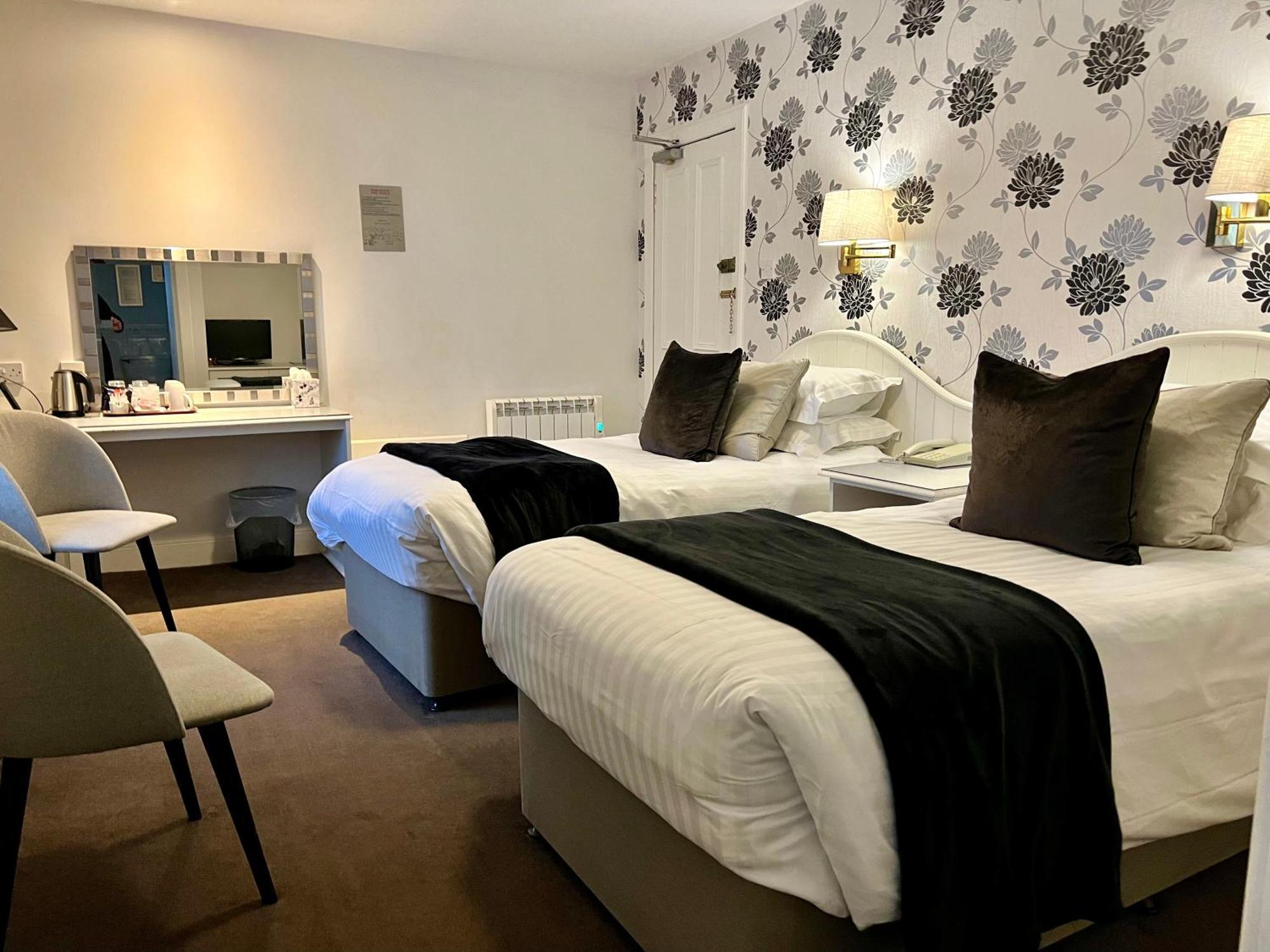Selkirk Arms Hotel كيركودبرايت المظهر الخارجي الصورة