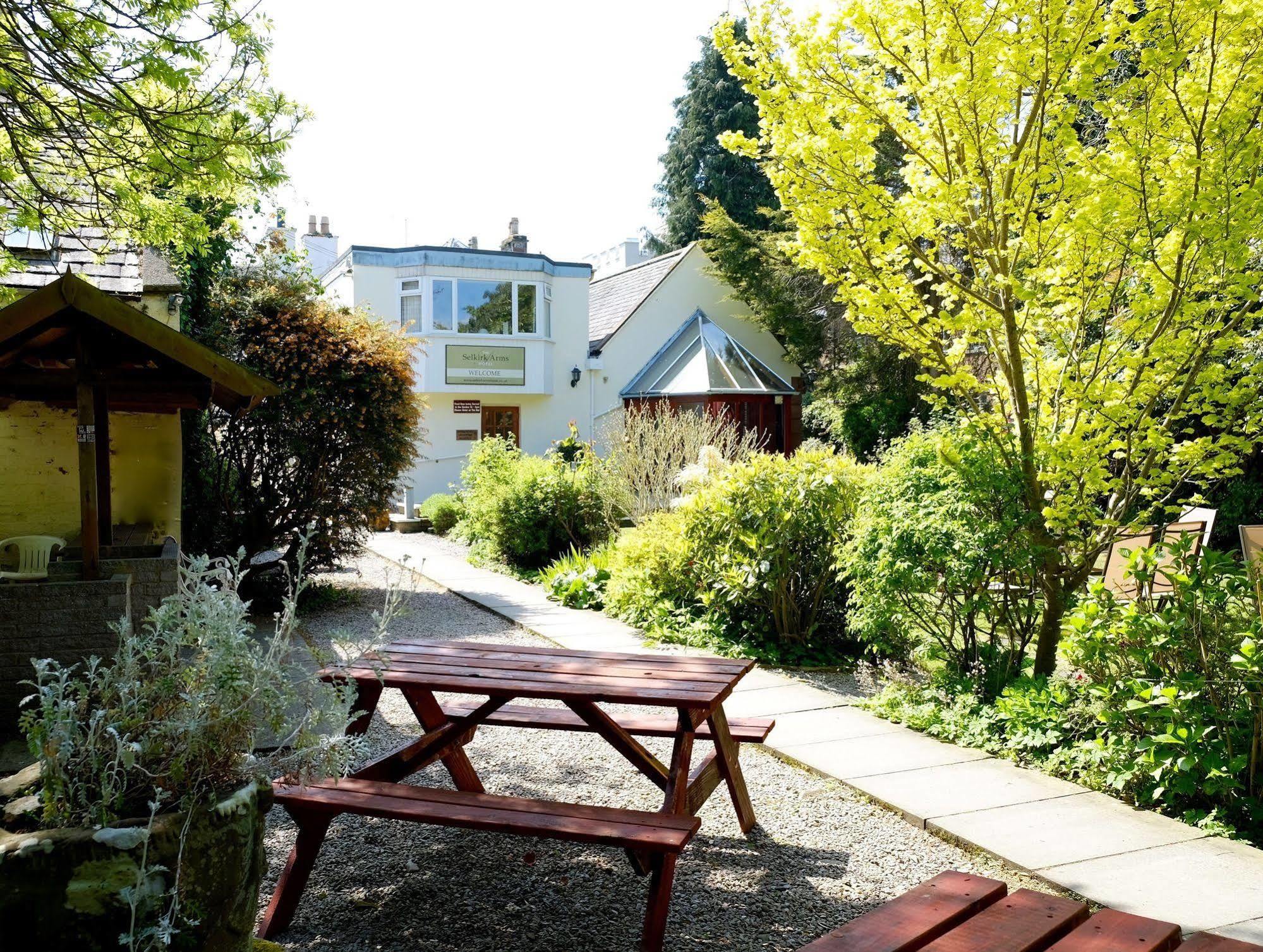 Selkirk Arms Hotel كيركودبرايت المظهر الخارجي الصورة